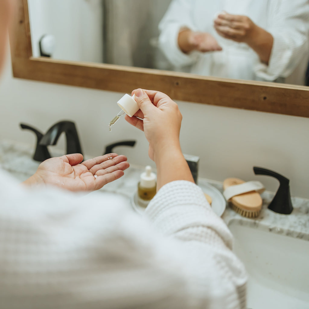 Routine Ready Dewdrop Facial Cleansing Oil for daily home and personal routines with facial skin and sun care