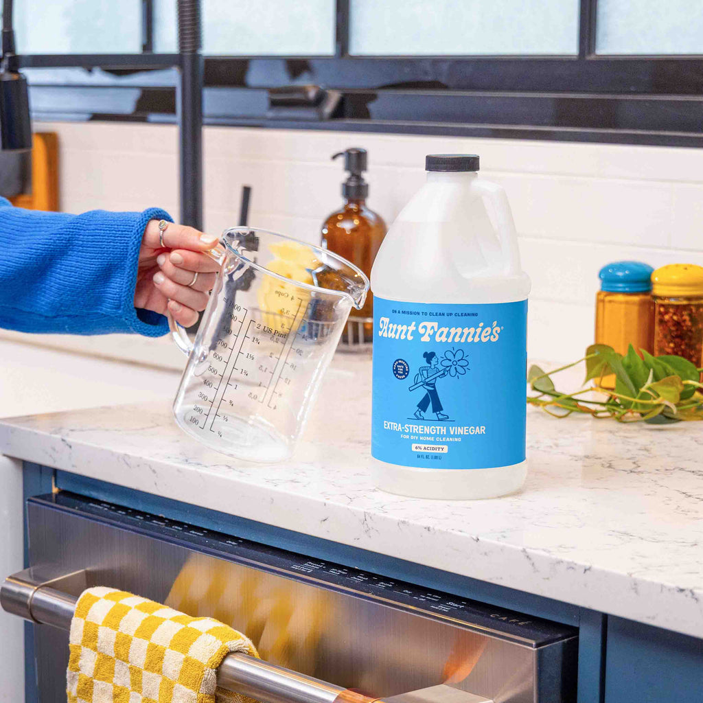 Daily Care Extra Strength Cleaning Vinegar, Refill for daily home and personal routines with cleaning laundry and paper products
