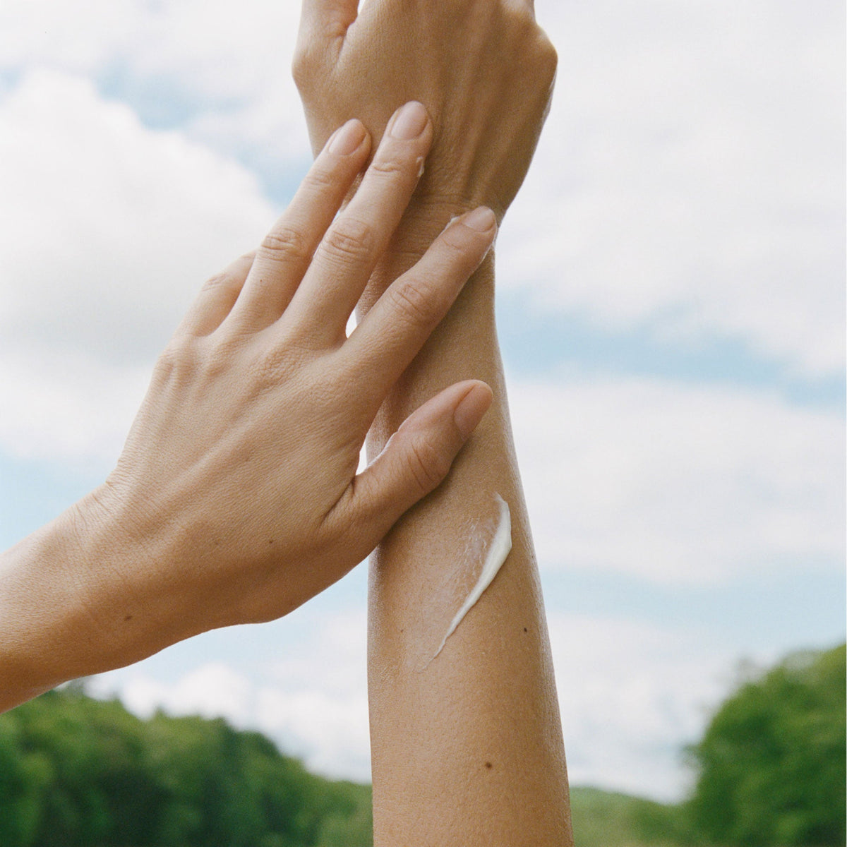 Routine Ready Golden Hour Body Serum for daily home and personal routines with facial skin and sun care