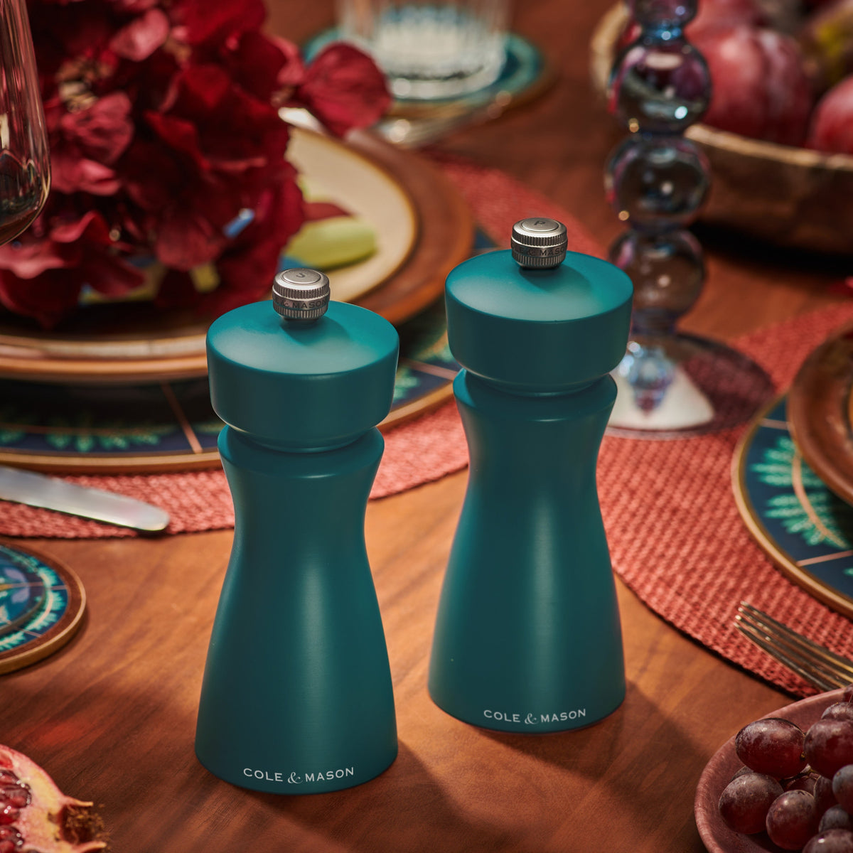Everyday Home 2-in-1 Kenton Salt and Pepper Mill with Ceramic Grinder for daily home and personal routines with cookware food storage and kitchen tools