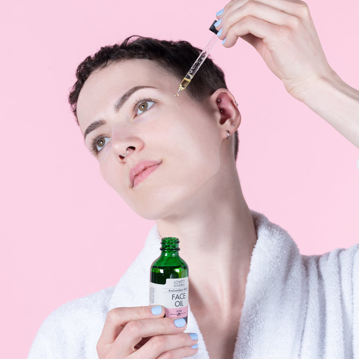 Daily Care Face Oil for daily home and personal routines with facial skin and sun care
