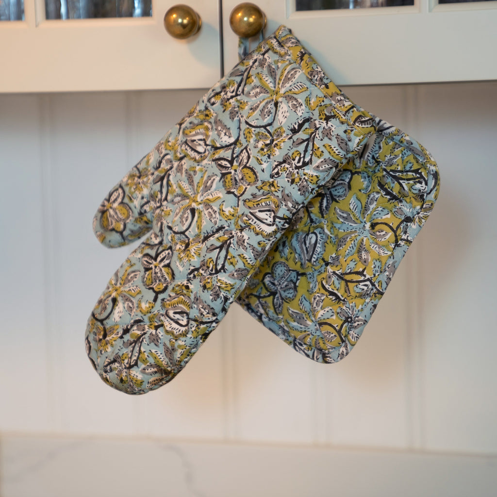 Daily Care Hand Block Printed Ovenmitt And Pot Holder Set for daily home and personal routines with cookware food storage and kitchen tools