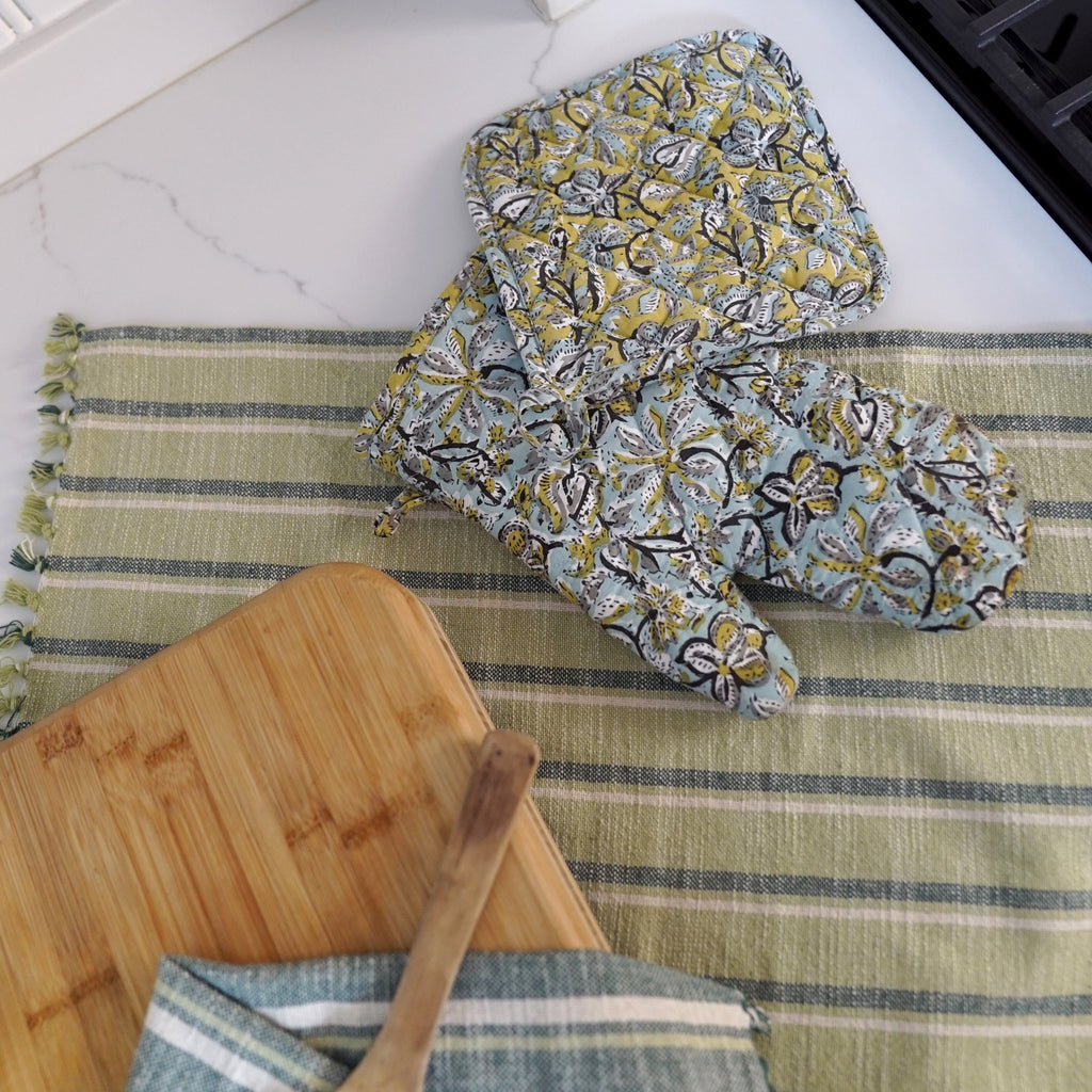 Daily Care Hand Block Printed Ovenmitt And Pot Holder Set for daily home and personal routines with cookware food storage and kitchen tools