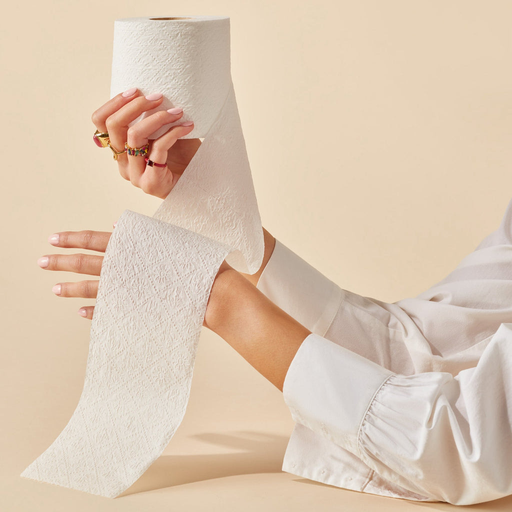 Daily Care 2-Ply Bath Tissue 300 sheets per roll for daily home and personal routines with cleaning laundry and paper products