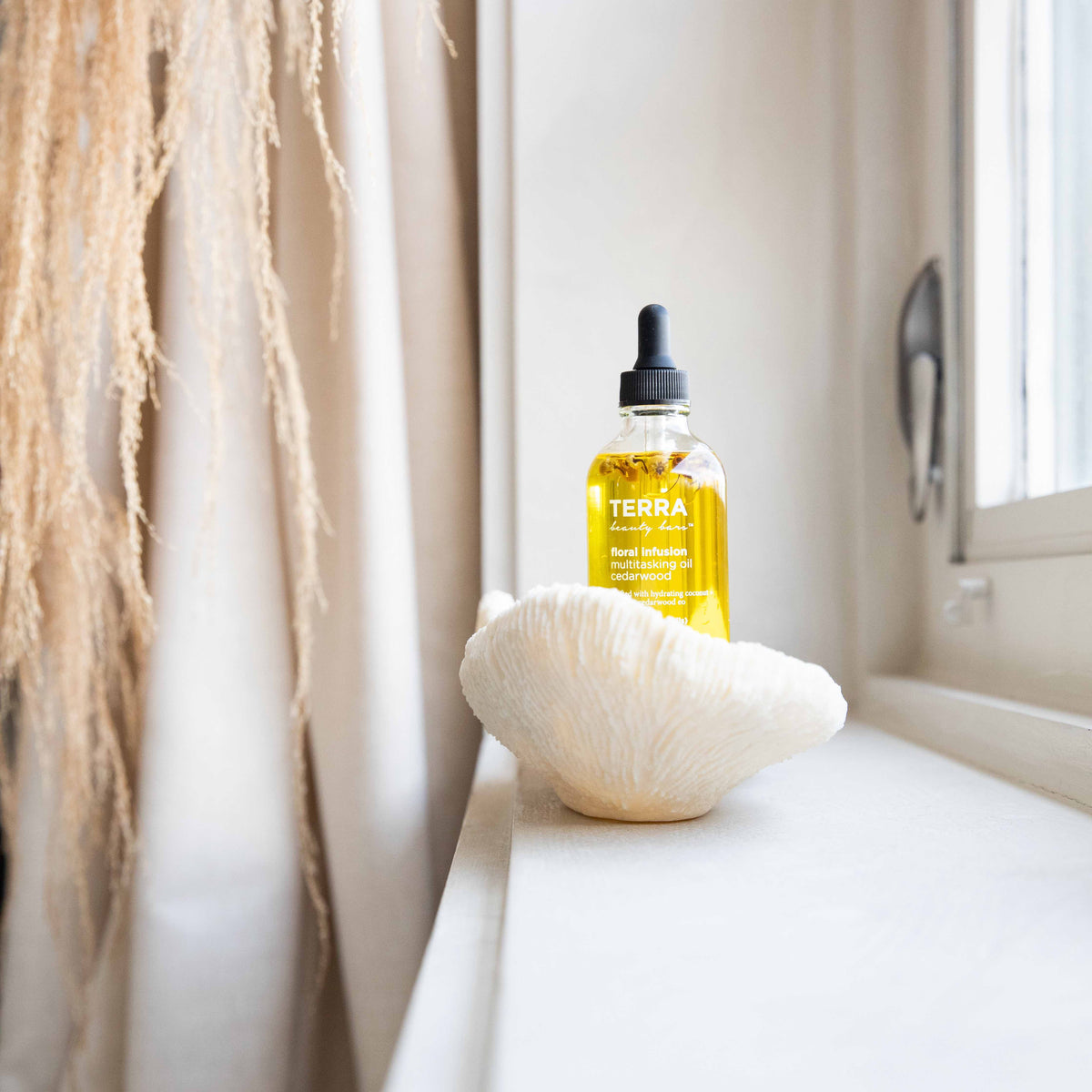 Everyday Home Floral Infusion Multitasking Oil for Body + Hair for daily home and personal routines with hair care