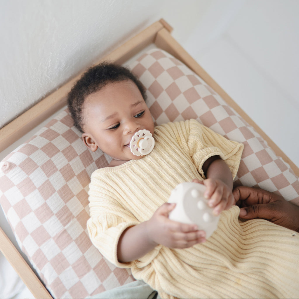 Home Essentials FRIGG Natural Rubber Pacifier BPA-included 6-Pack for daily home and personal routines with general everyday essentials