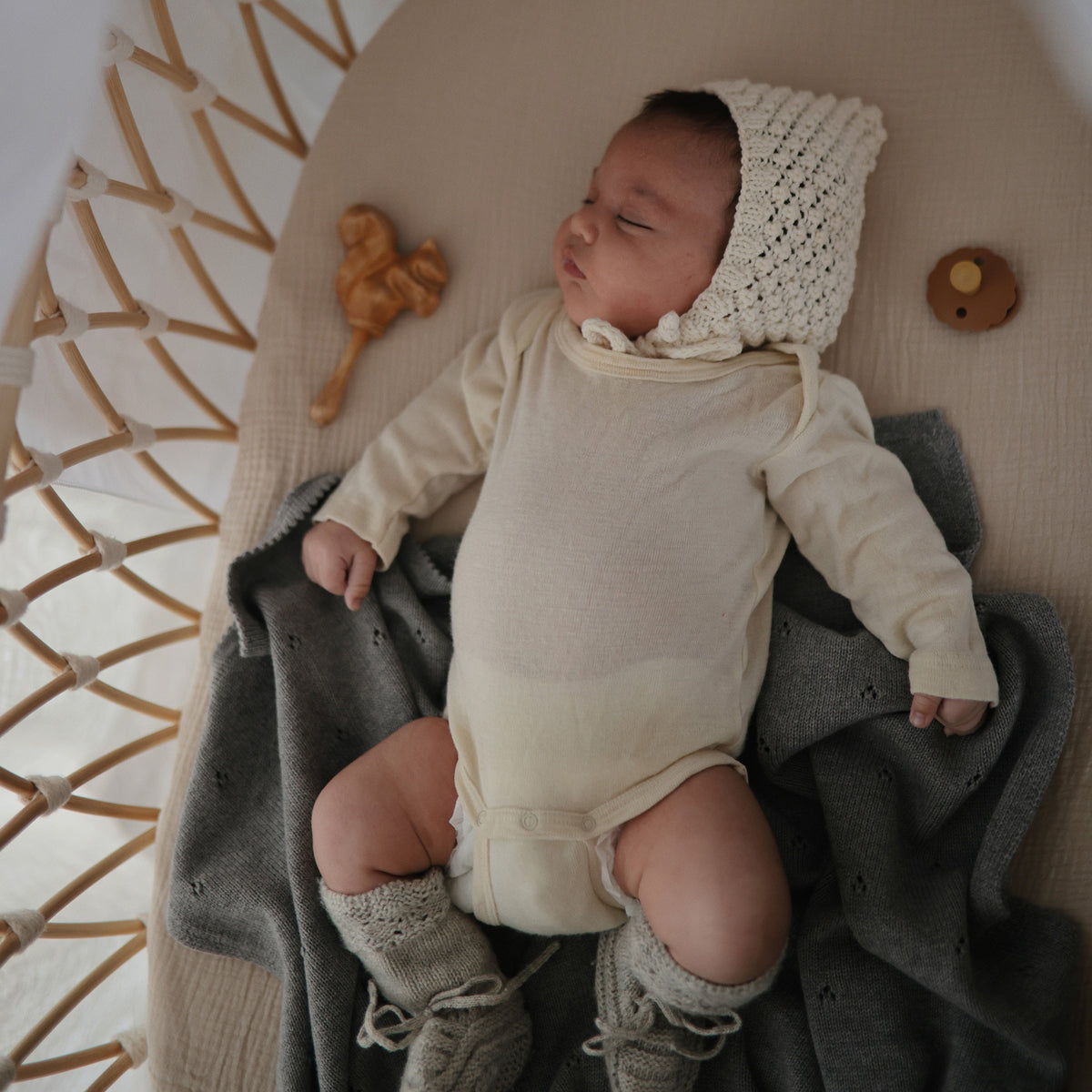 Routine Ready FRIGG Natural Rubber Pacifier BPA-included, Baby Safe for daily home and personal routines with baby care and kids products